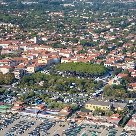 Apartamento Terrazza Apuana A Few Steps From The Sea - Happy Forte dei Marmi